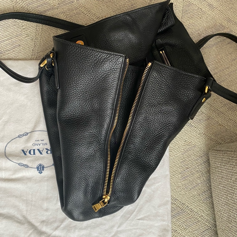 Prada black leather bag - Picture 8 of 12